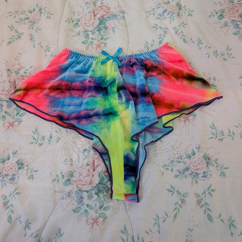 NWOT Alexandrea Anissa Rainbow Velvet Shorts